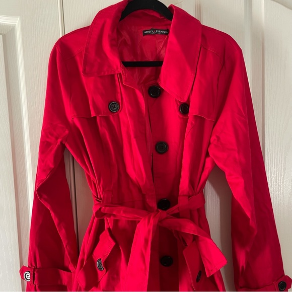 Ashley Premium: red button coat - Picture 9 of 9